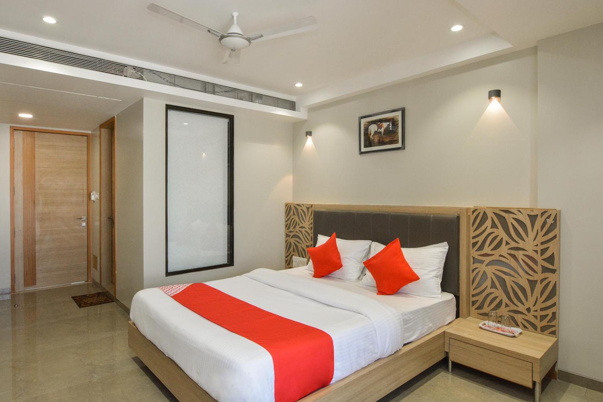 Oyo Flagship Hotel Season Choice Shirdi Exterior photo